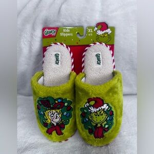 The Grinch Kids' Green Plush Slippers - XL (4/5)
